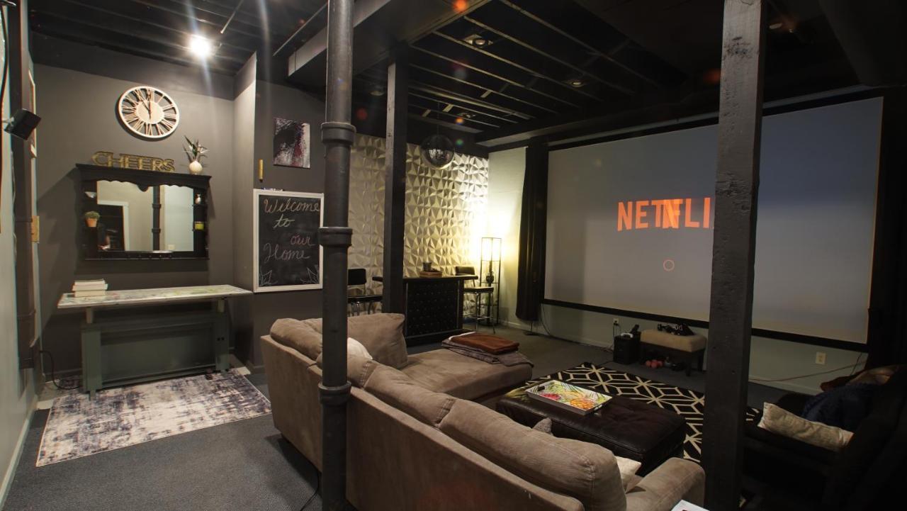 160Inch Home Movie Theater- Great For Movie Night! Омаха Екстер'єр фото