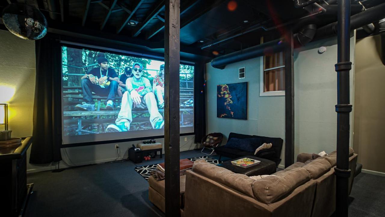 160Inch Home Movie Theater- Great For Movie Night! Омаха Екстер'єр фото