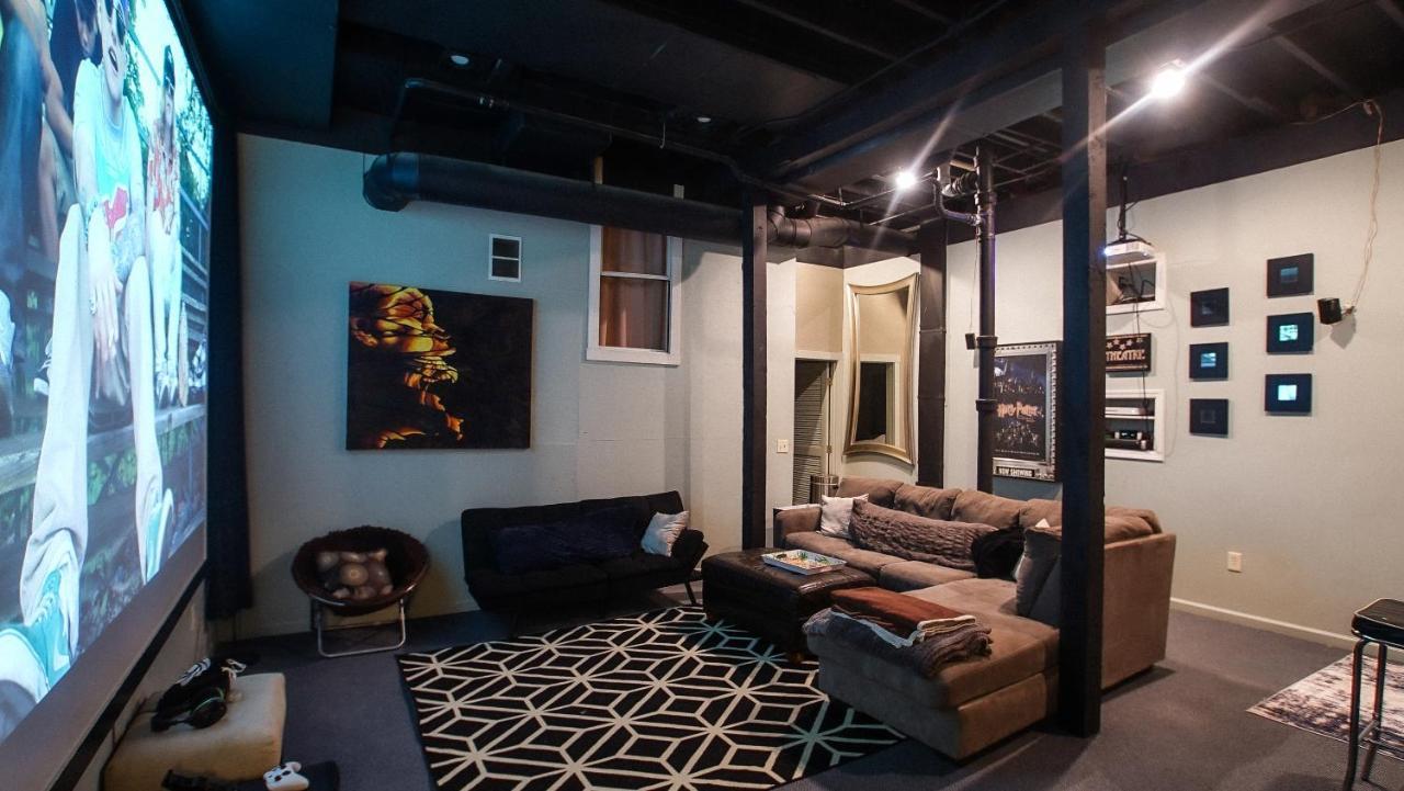 160Inch Home Movie Theater- Great For Movie Night! Омаха Екстер'єр фото