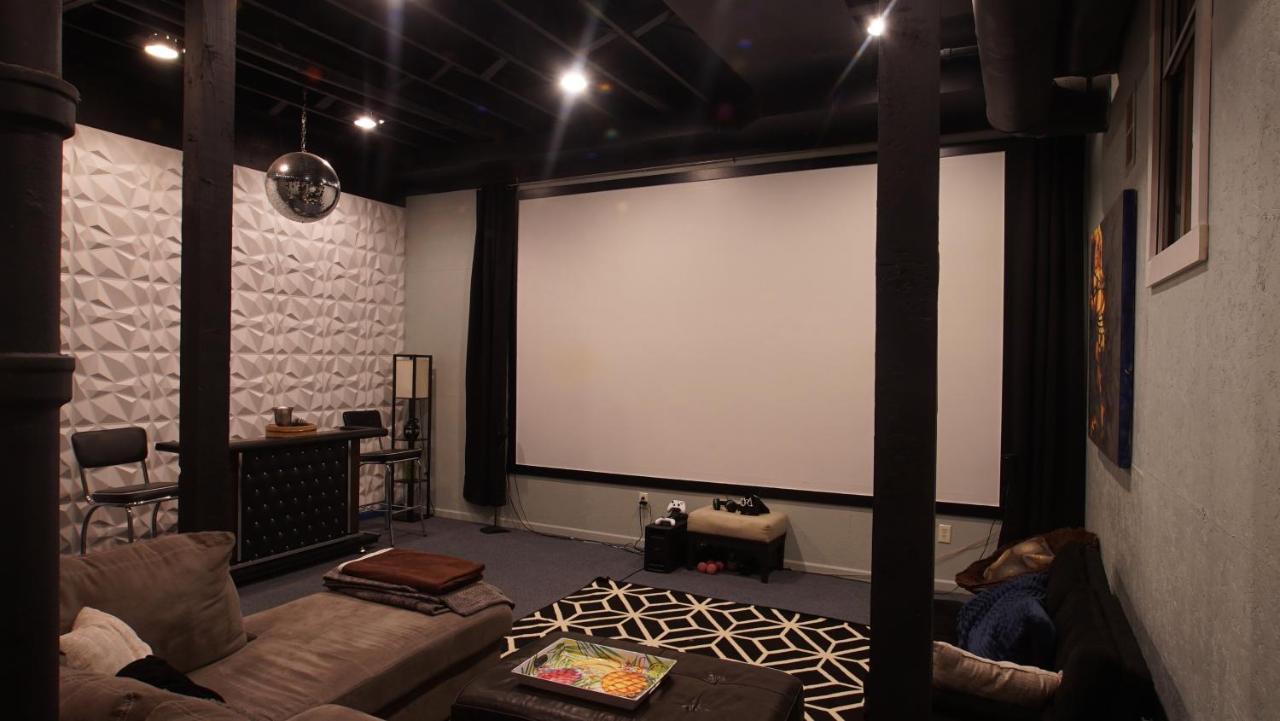 160Inch Home Movie Theater- Great For Movie Night! Омаха Екстер'єр фото